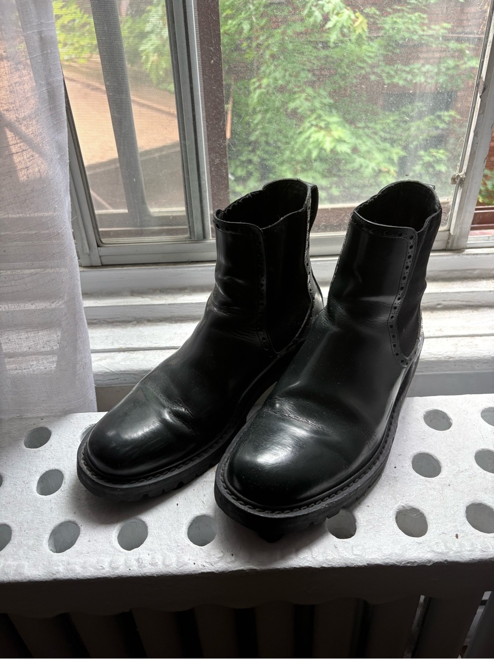Classic Men's Dark Green Leather Chelsea Boots